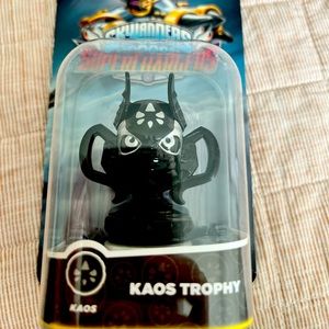 Skylanders Superchargers Kaos Trophy Brand New